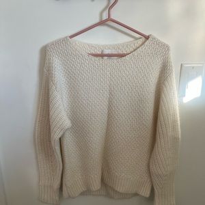 Great used condition Wilfred Cream Sweater - Medium